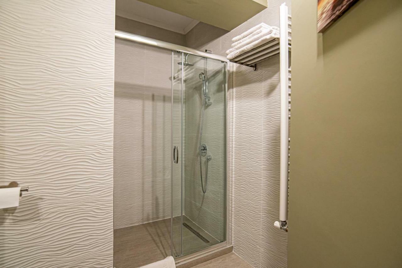 Bythesea Superior Apartment