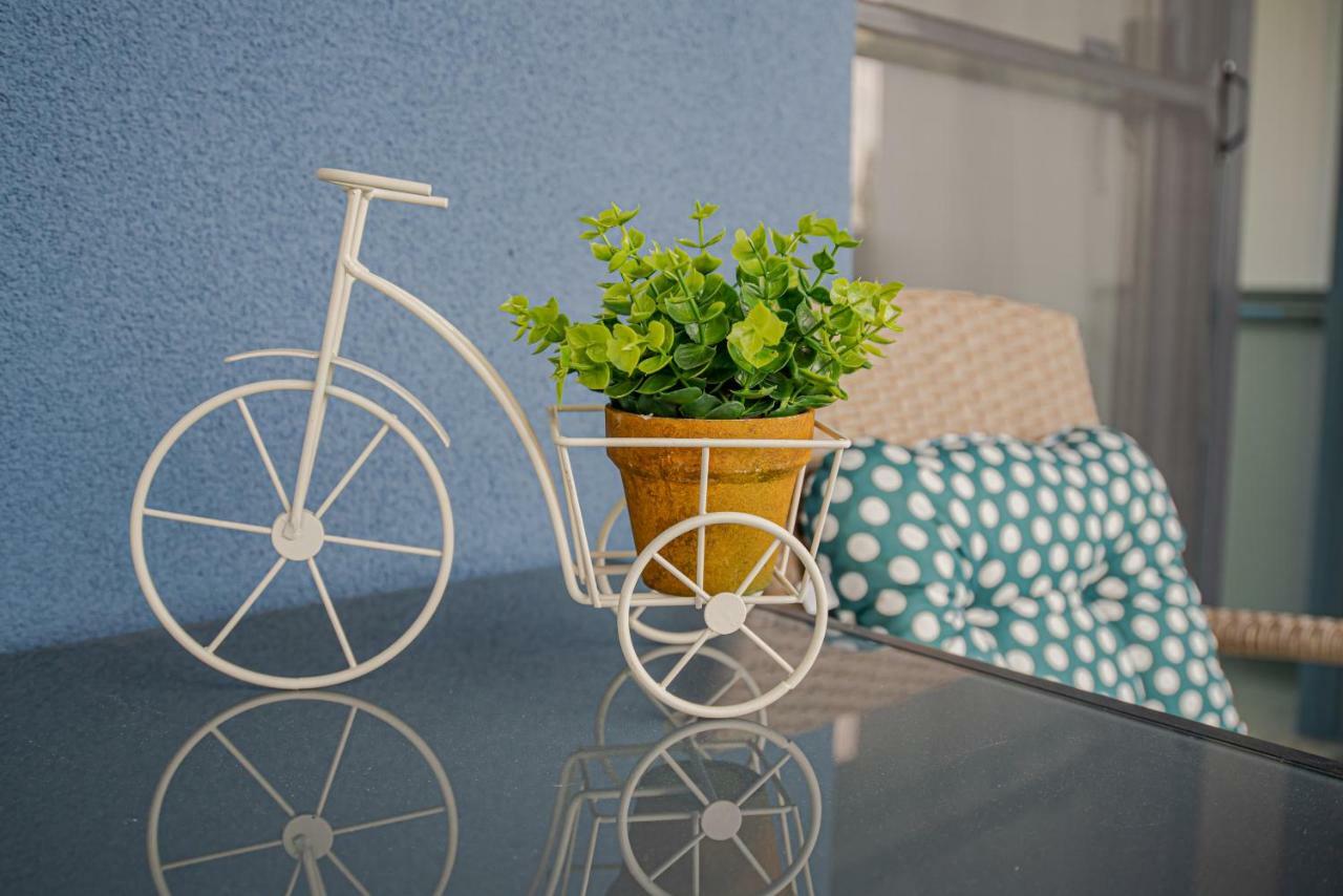 Bythesea Superior Apartment *